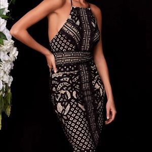 Lulu’s Primrose Nude and Black Lace Bodycon Midi Dress L